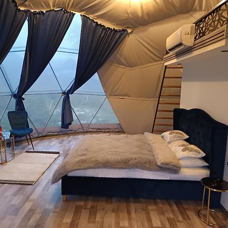 Sun Garden Glamping Domes Hotel Călimăneşti Eksteriør billede