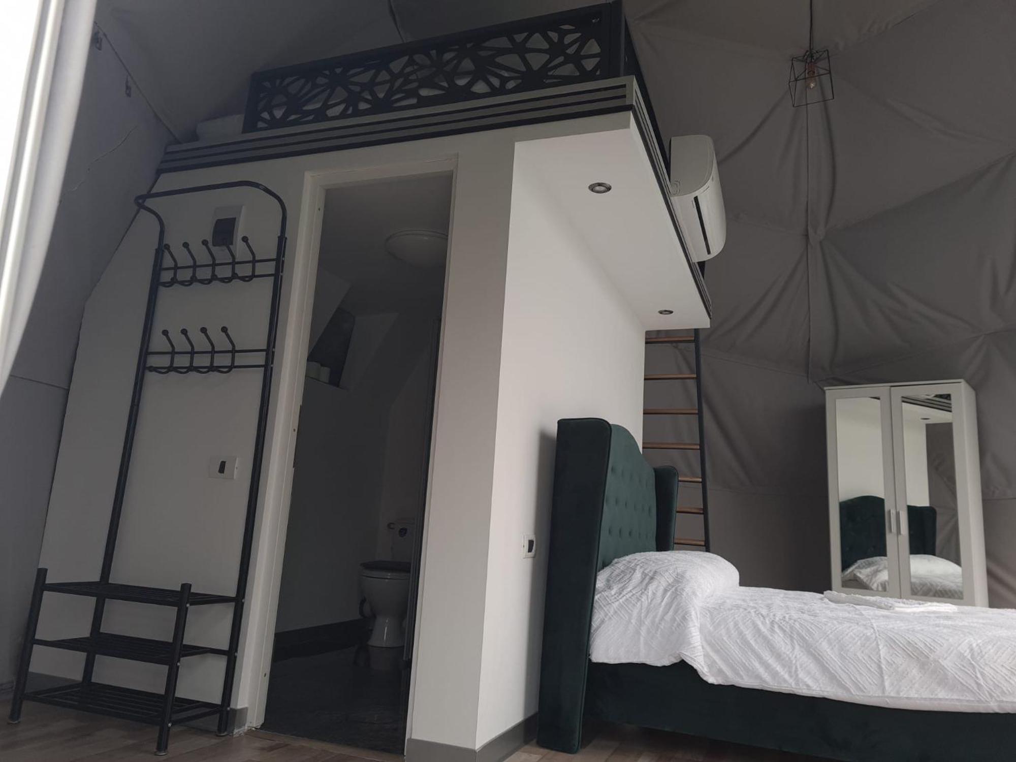 Sun Garden Glamping Domes Hotel Călimăneşti Eksteriør billede