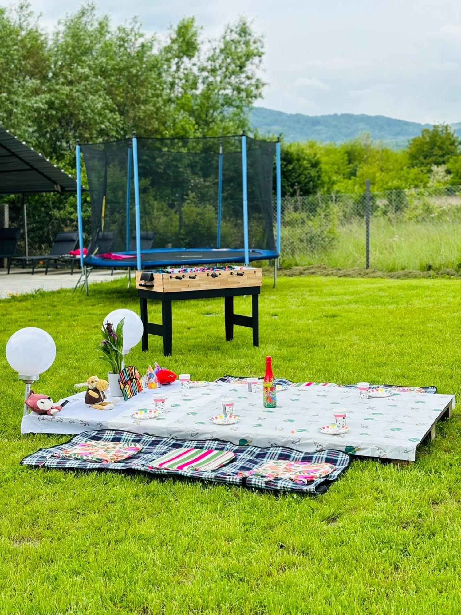 Sun Garden Glamping Domes Hotel Călimăneşti Eksteriør billede
