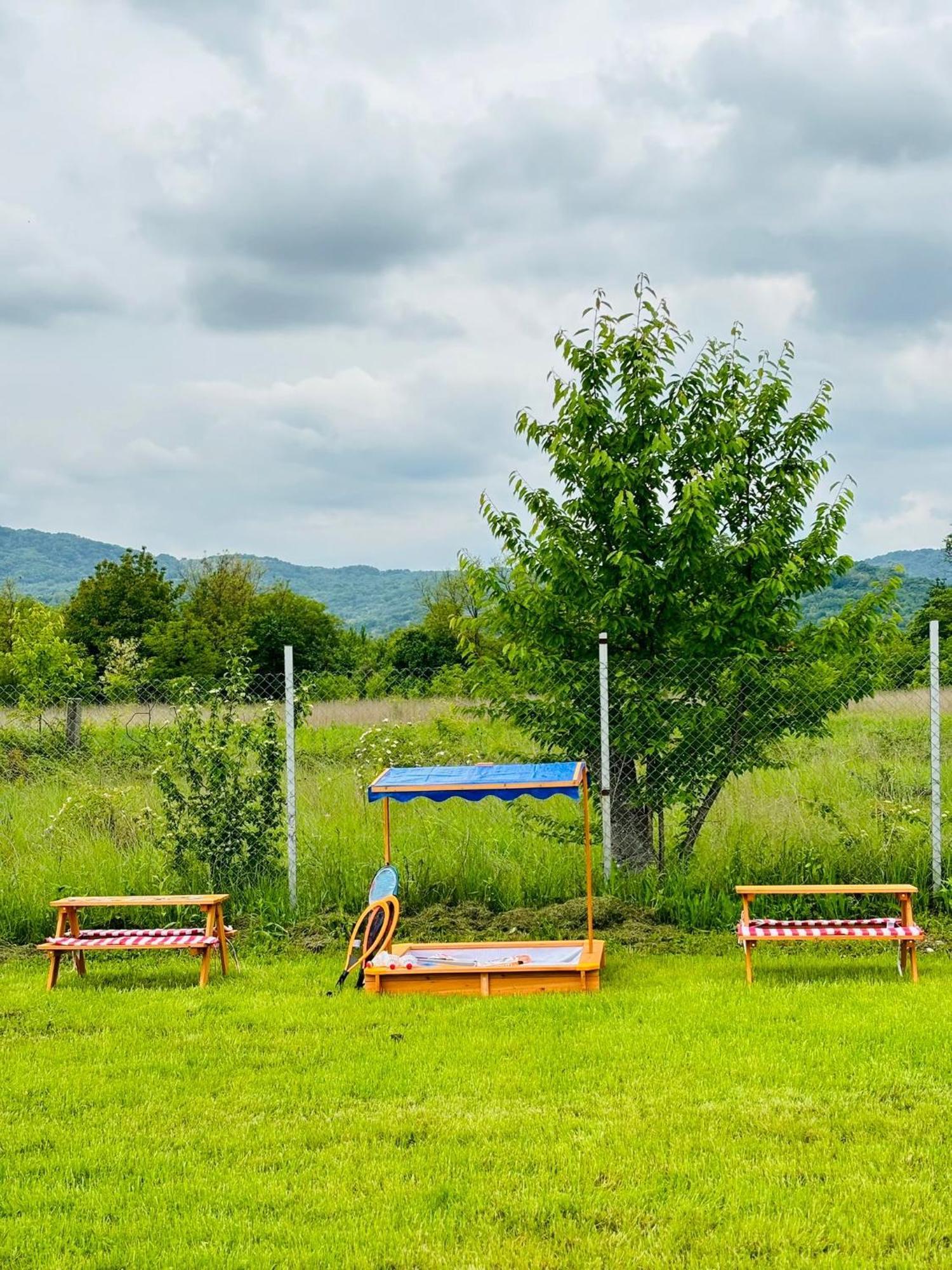 Sun Garden Glamping Domes Hotel Călimăneşti Eksteriør billede