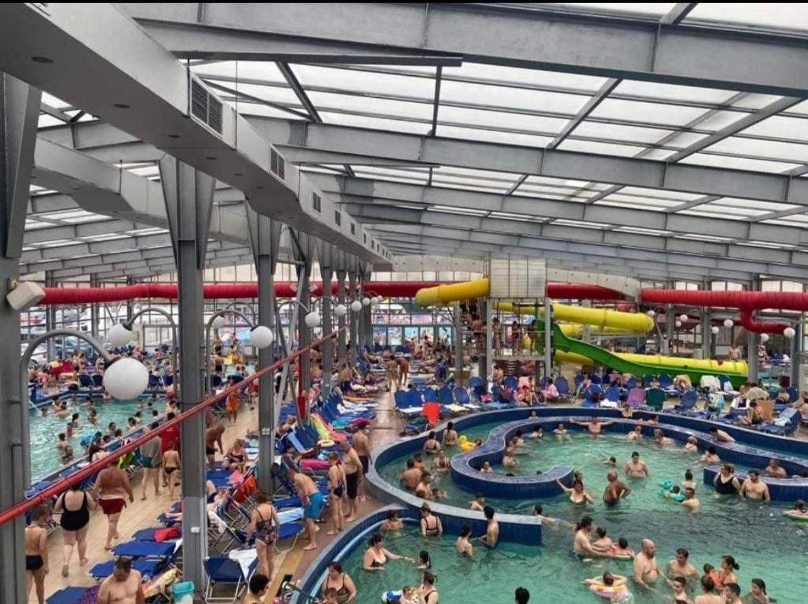 Sun Garden Glamping Domes Hotel Călimăneşti Eksteriør billede