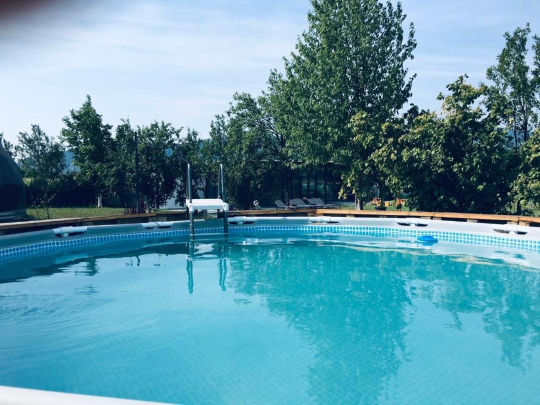 Sun Garden Glamping Domes Hotel Călimăneşti Eksteriør billede